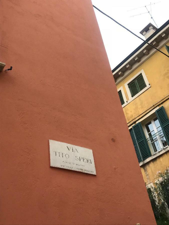 Dimora Tito Speri near Arena Apartment Verona Exterior foto